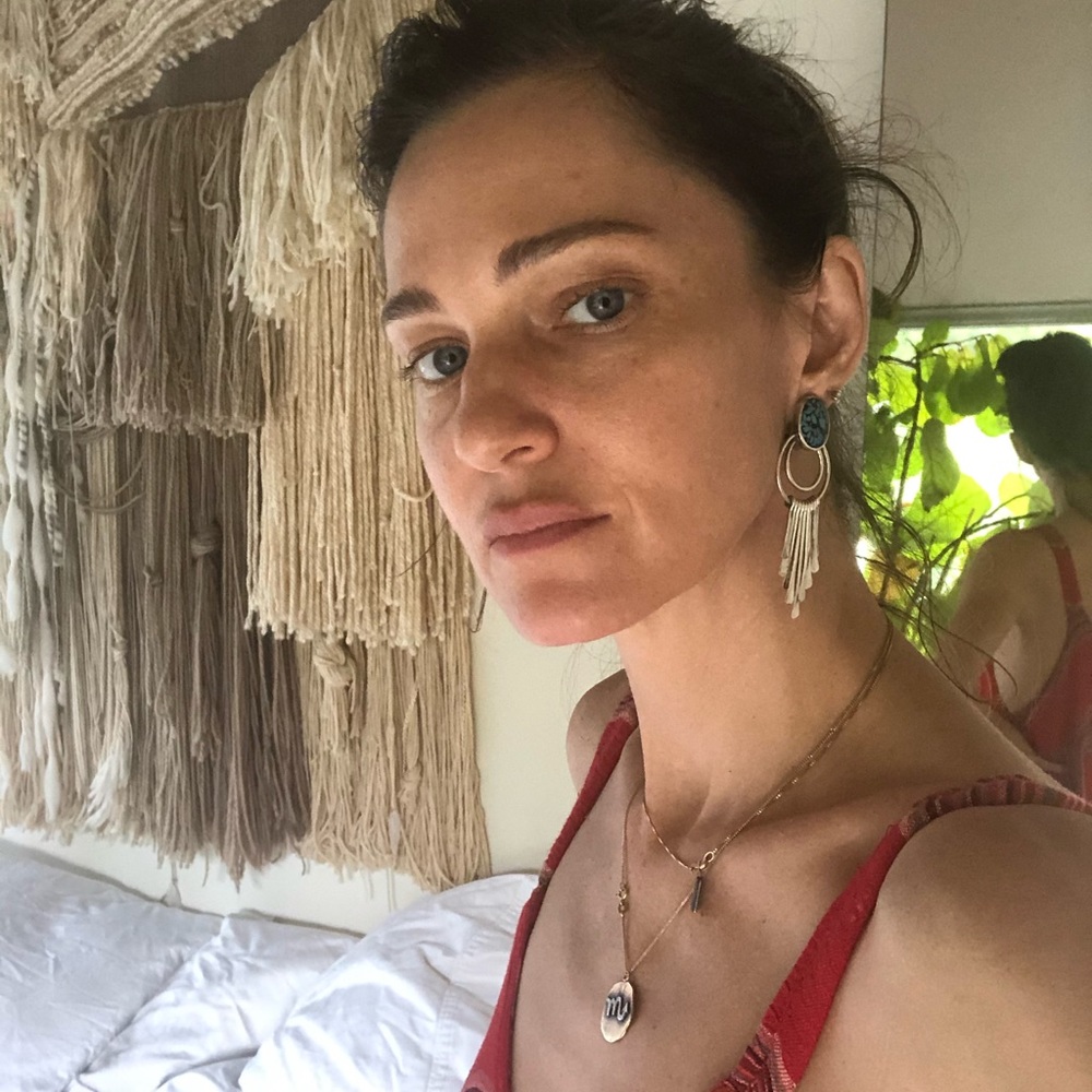 Meet your Posher, Alicia